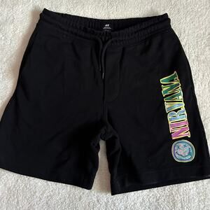 H&M Nirvana Black Regular Fit Shorts Size XS